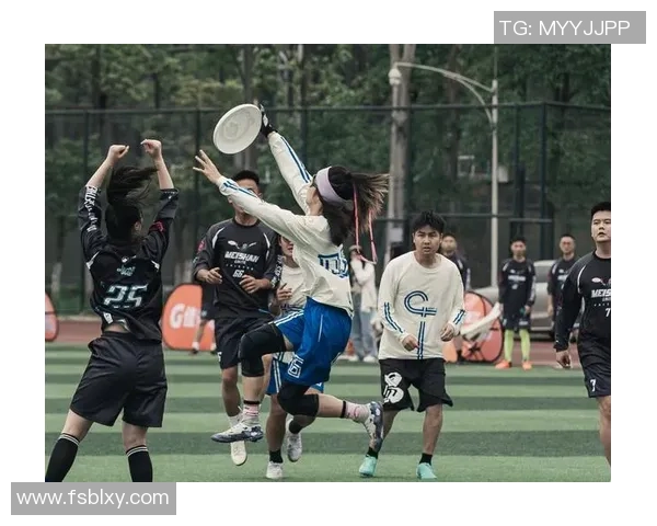 飞盘巨献:探秘重庆飞盘队的耐力 飞盘巨献:探秘重庆飞盘队的耐力